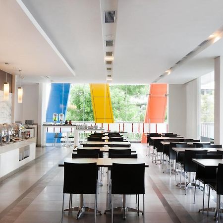 Amaris Hotel La Codefin Kemang Jakarta Exterior photo