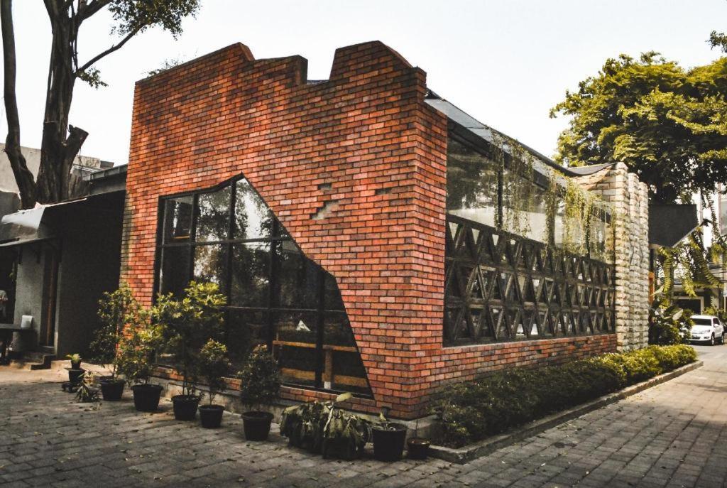 Amaris Hotel La Codefin Kemang Jakarta Exterior photo